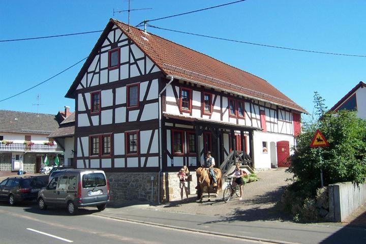 Hestavin Bed & Breakfast Grünberg Buitenkant foto
